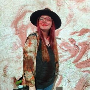 Meet your Posher, Shadi